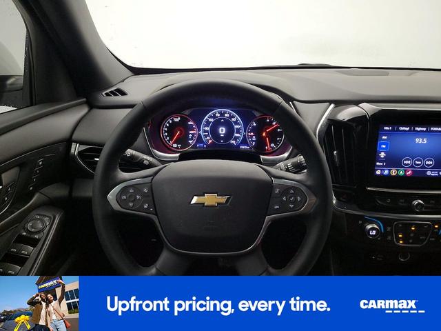 Photo of 2023 White Chevrolet Traverse