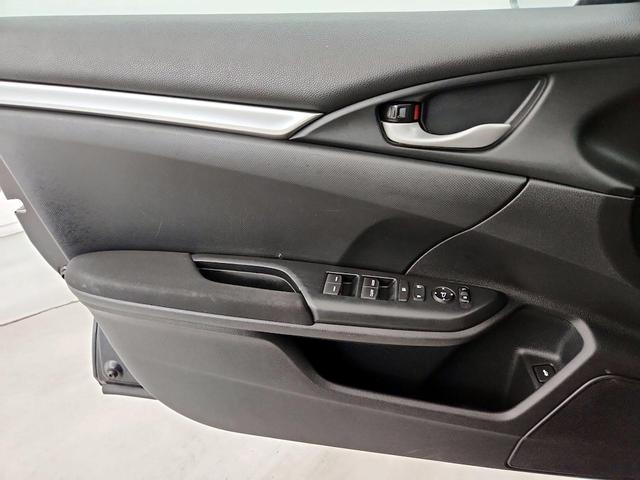 Photo of 2016 Black Honda Civic