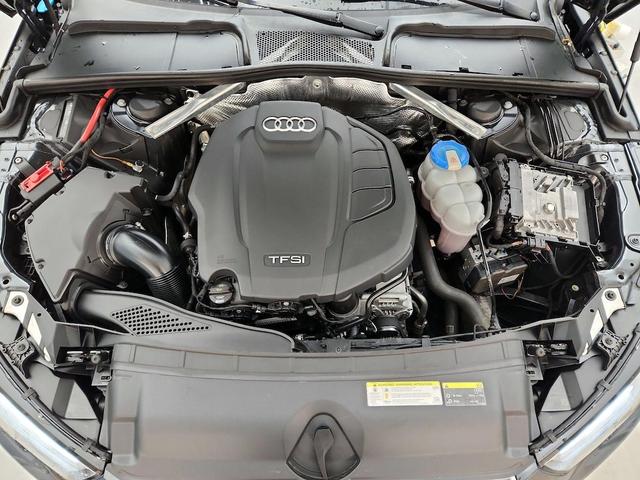 Photo of 2017 Gray Audi A4