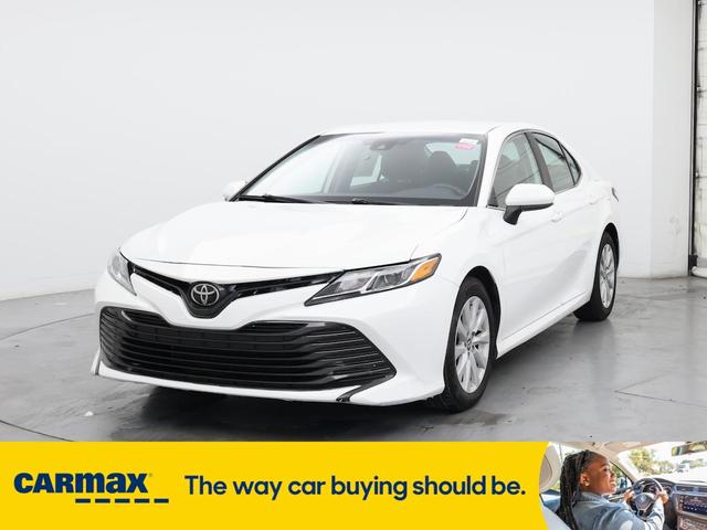Photo of 2019 White Toyota Camry