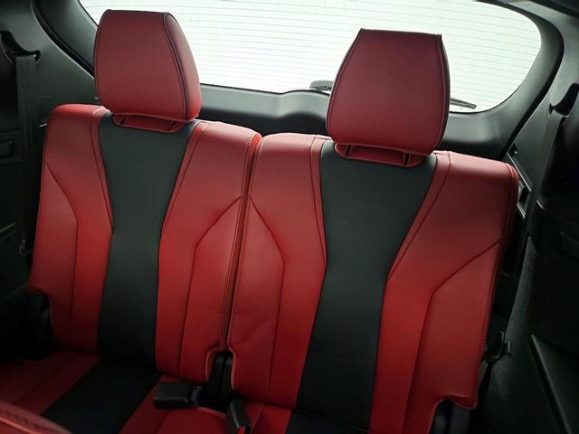Photo of 2022 White Acura MDX