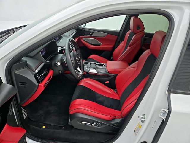 Photo of 2022 White Acura MDX