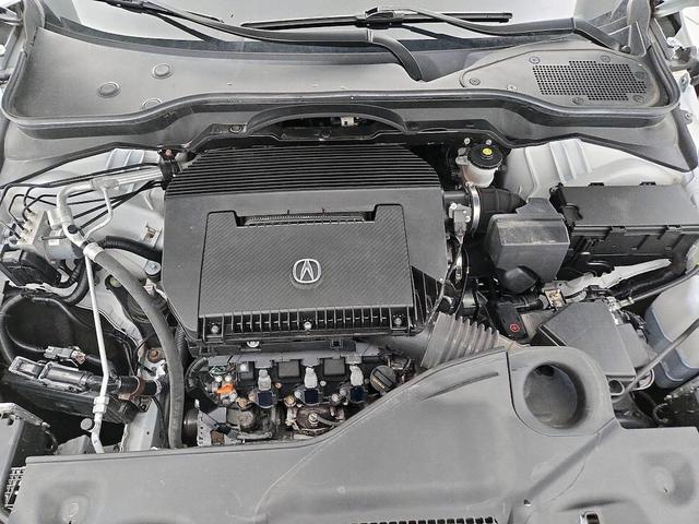 Photo of 2022 White Acura MDX