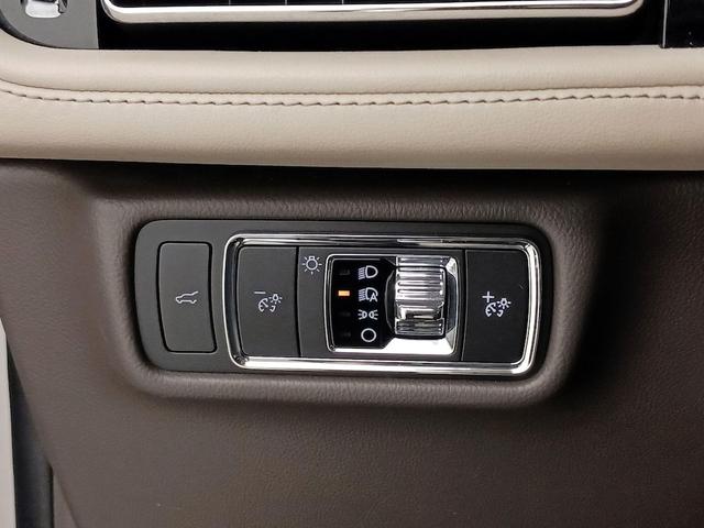 Photo of 2022 Tan Lincoln Aviator