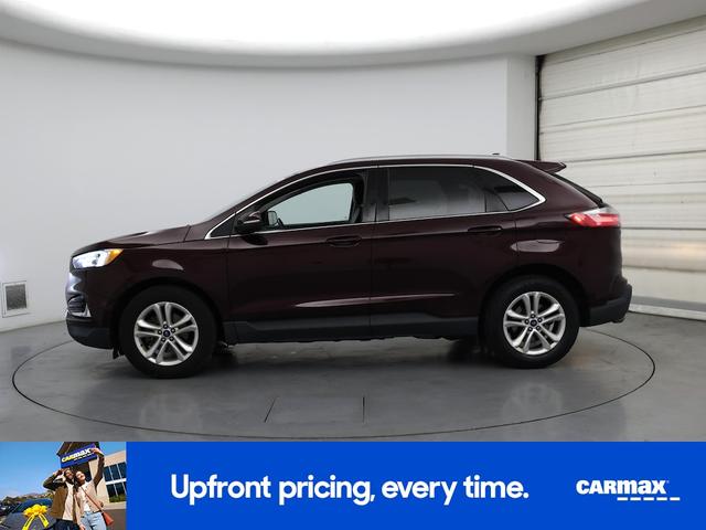 Photo of 2020 Burgundy Ford Edge