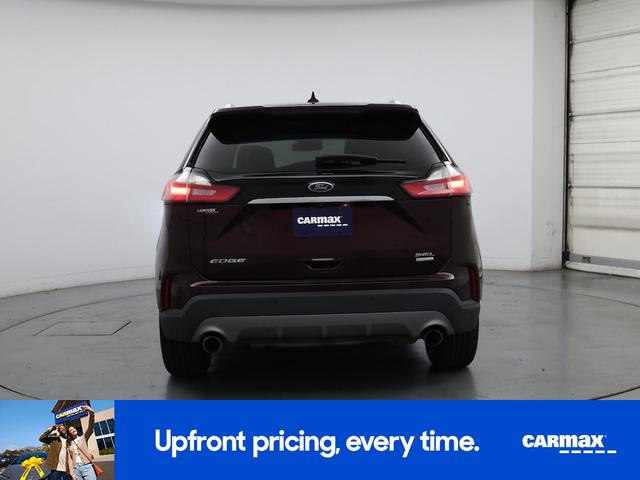 Photo of 2020 Burgundy Ford Edge