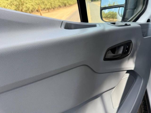 Photo of 2016 Oxford White Ford Transit-150
