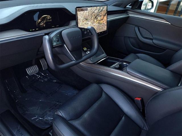 Photo of 2022 Black Tesla Model S