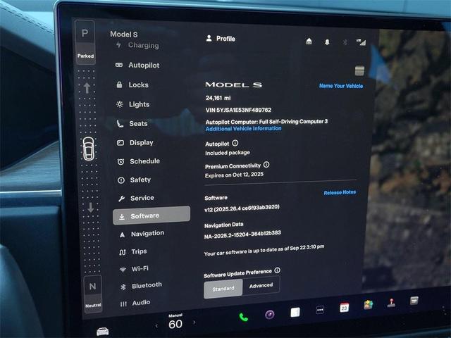 Photo of 2022 Black Tesla Model S