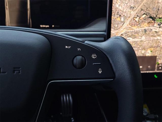 Photo of 2022 Black Tesla Model S