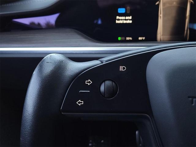 Photo of 2022 Black Tesla Model S
