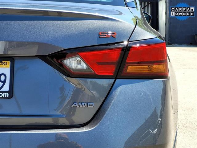 Photo of 2024 Gun Metallic Nissan Altima