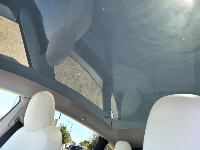 Photo of 2021 Pearl White Multi Tesla Model Y