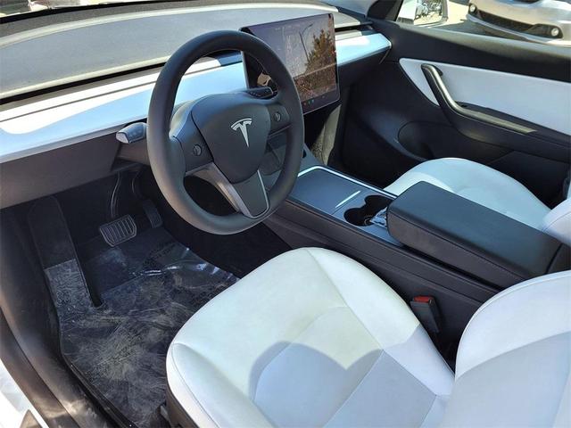 Photo of 2021 Pearl White Multi Tesla Model Y