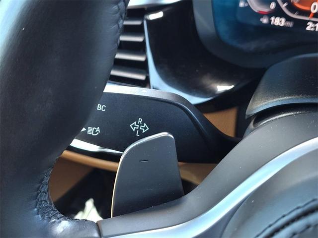 Photo of 2022 Carbon Black Metallic BMW 530