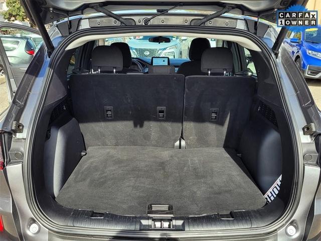 Photo of 2024 Carbonized Gray Metallic Ford Escape