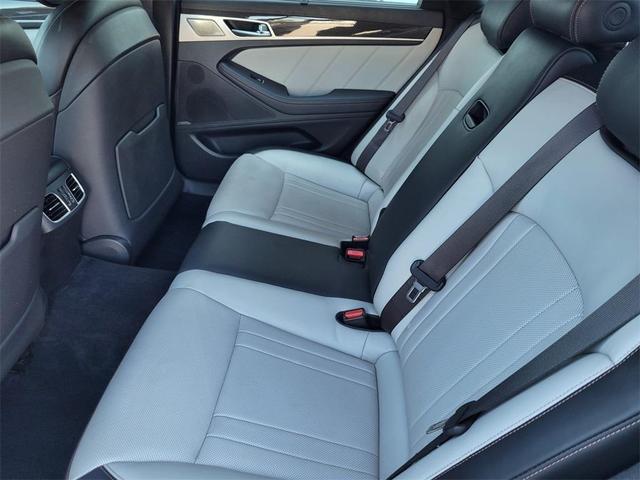 Photo of 2019 Casablanca White Genesis G80