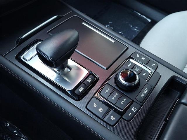 Photo of 2019 Casablanca White Genesis G80