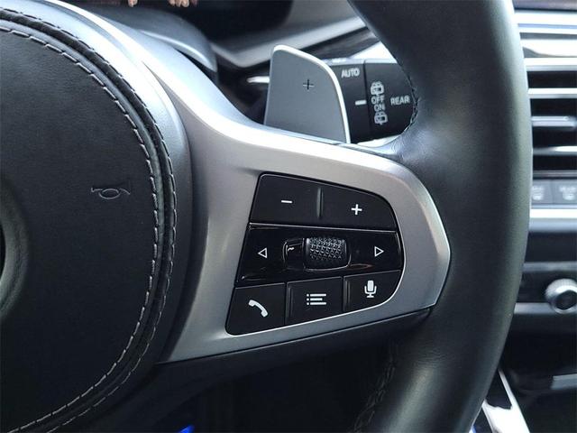 Photo of 2021 Black Sapphire Metallic BMW X7