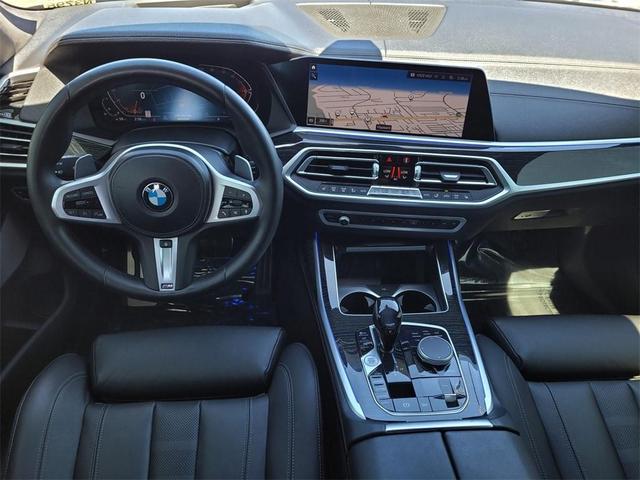 Photo of 2021 Black Sapphire Metallic BMW X7
