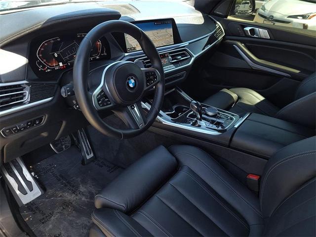 Photo of 2021 Black Sapphire Metallic BMW X7