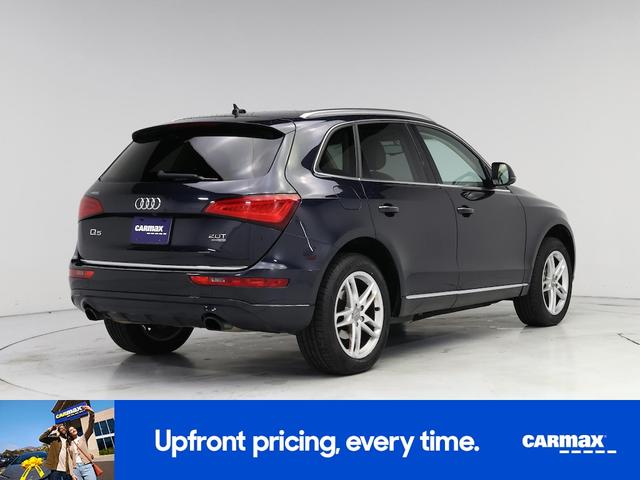 Photo of 2017 Blue Audi Q5