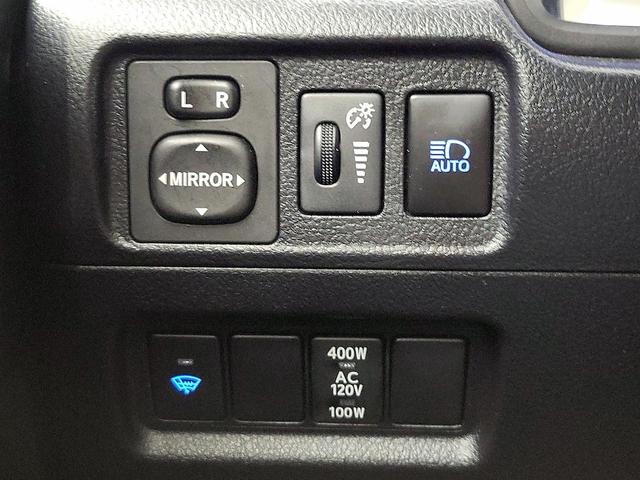 Photo of 2021 Red Toyota 4Runner