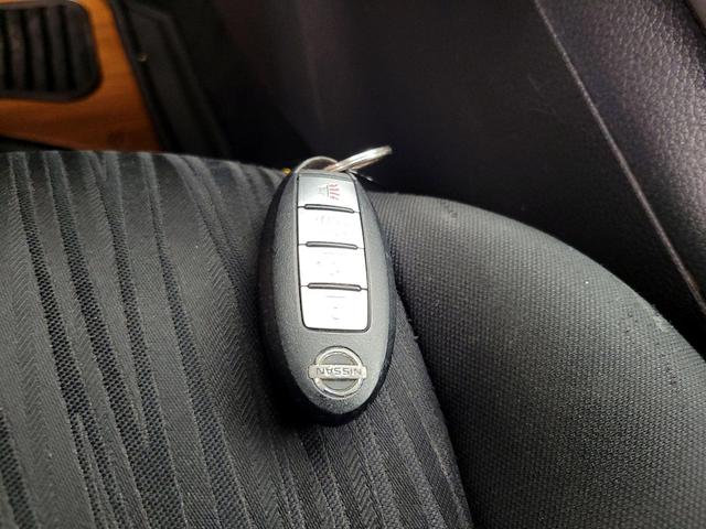 Photo of 2017 Silver Nissan Sentra