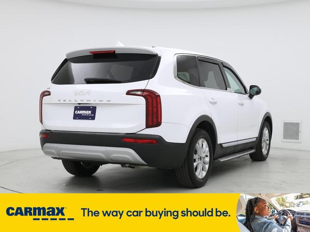 Photo of 2022 White Kia Telluride
