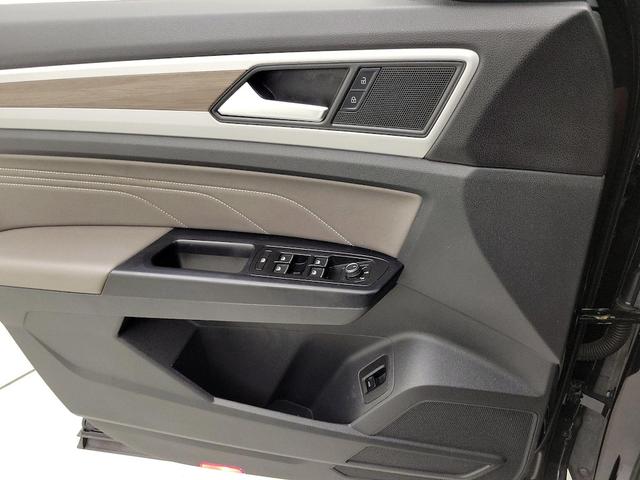 Photo of 2021 Black Volkswagen Atlas
