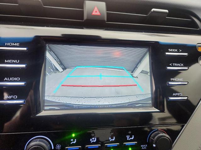 Photo of 2018 Silver Toyota Camry