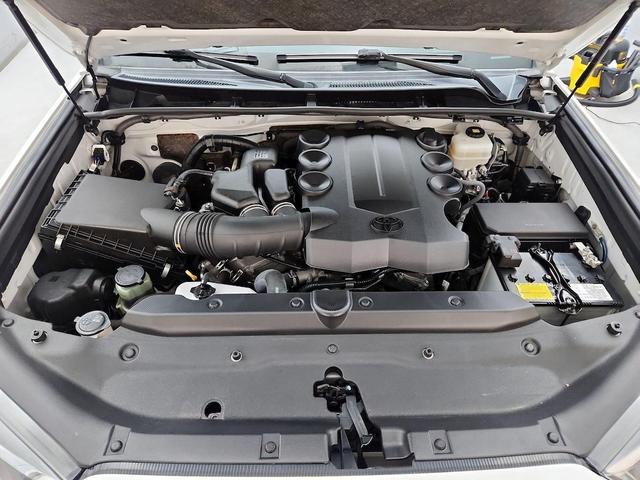 Photo of 2020 White Toyota 4Runner