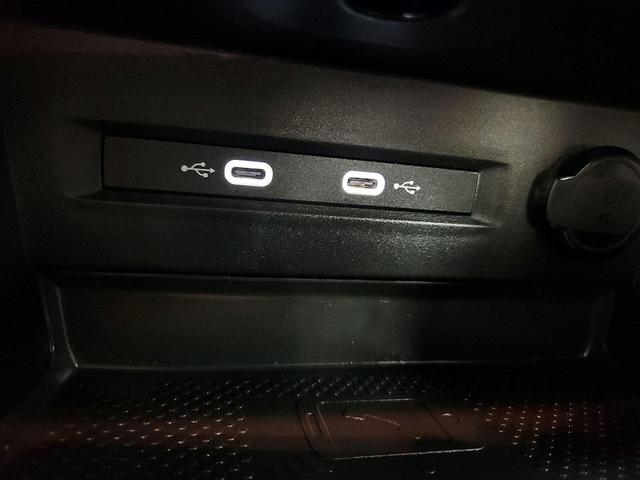 Photo of 2024 White Volkswagen Taos