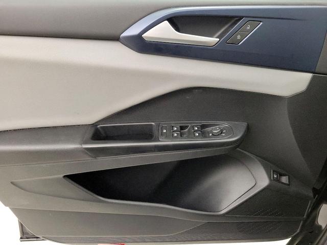 Photo of 2022 Black Volkswagen Taos