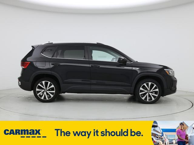 Photo of 2022 Black Volkswagen Taos