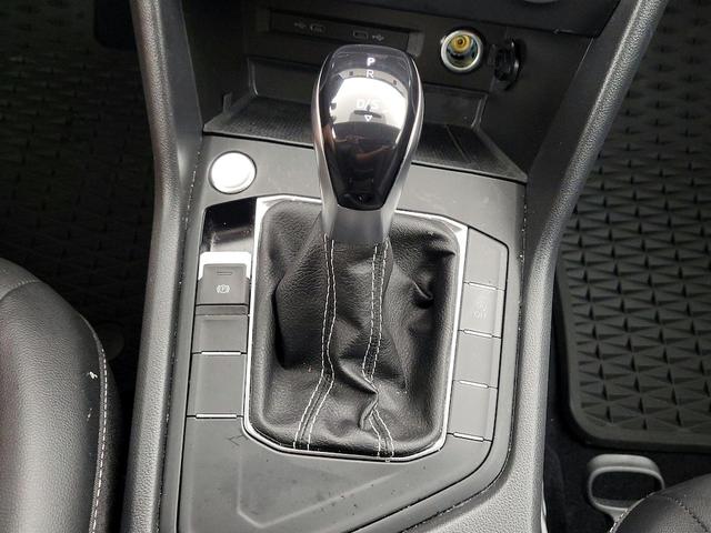 Photo of 2022 Black Volkswagen Taos