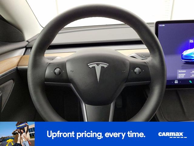Photo of 2023 Gray Tesla Model 3