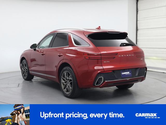 Photo of 2022 Red Genesis GV70