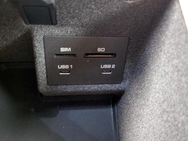 Photo of 2020 Blue Porsche Macan