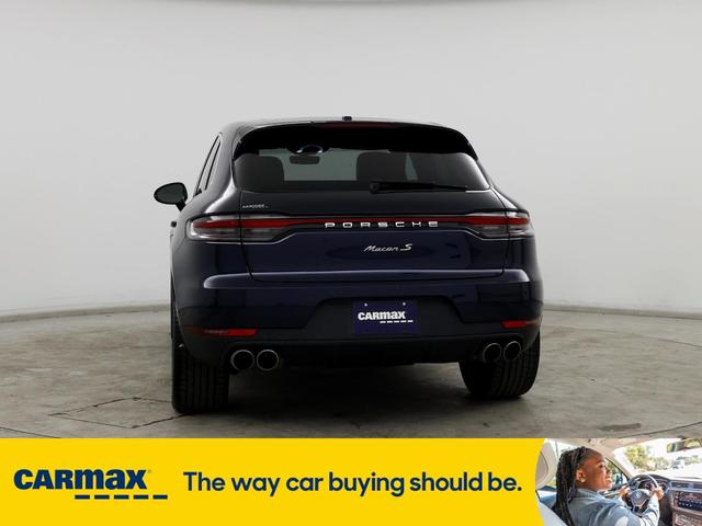 Photo of 2020 Blue Porsche Macan