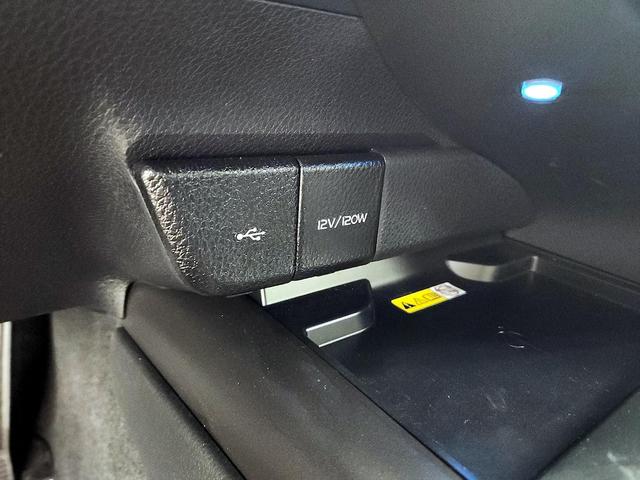 Photo of 2024 Silver Toyota Camry