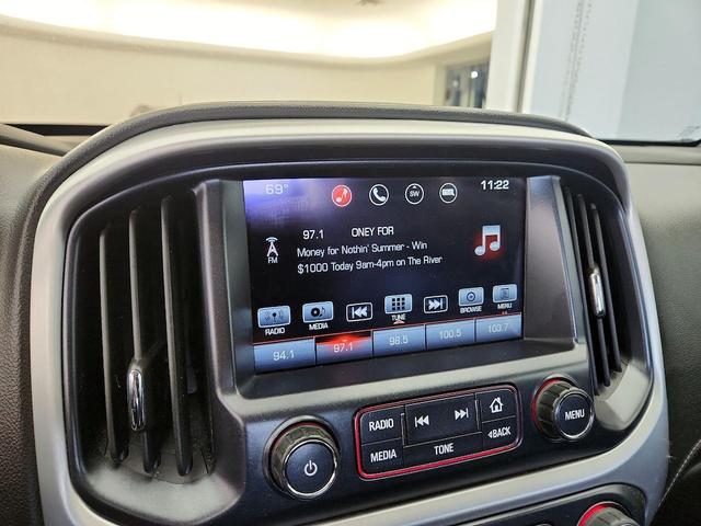 Photo of 2016 Red GMC Canyon