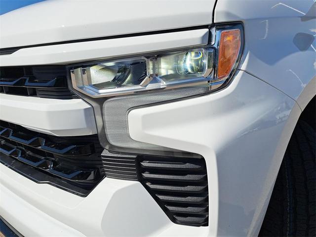 Photo of 2022 Summit White Chevrolet Silverado 1500