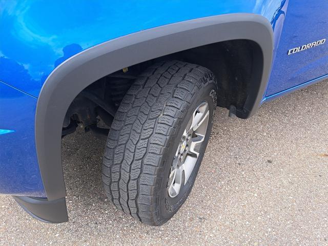 Photo of 2020 Kinetic Blue Metallic Chevrolet Colorado