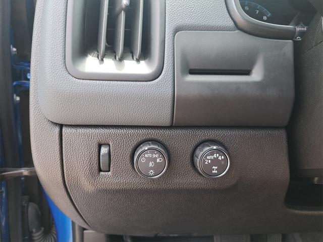 Photo of 2020 Kinetic Blue Metallic Chevrolet Colorado