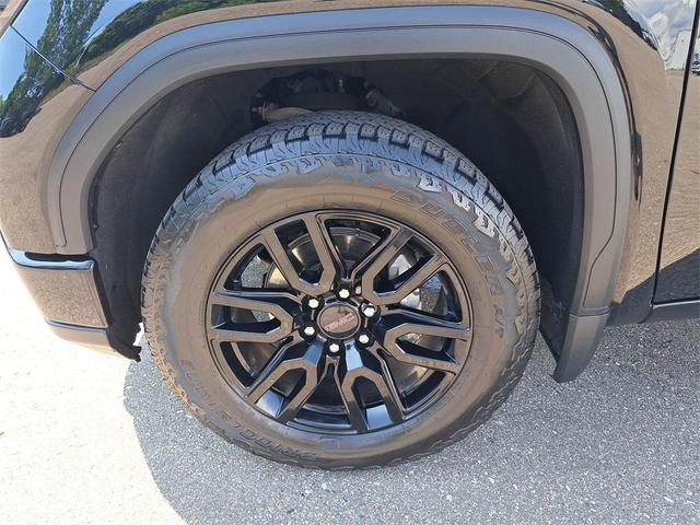 Photo of 2024 Onyx Black GMC Sierra 1500