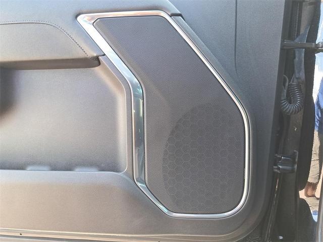 Photo of 2024 Onyx Black GMC Sierra 1500