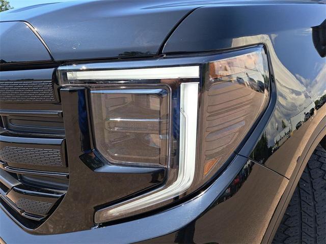 Photo of 2024 Onyx Black GMC Sierra 1500