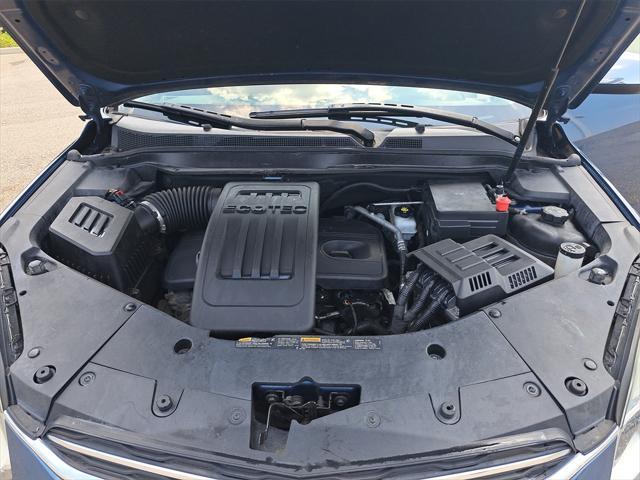 Photo of 2016 Patriot Blue Metallic Chevrolet Equinox