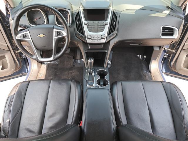 Photo of 2016 Patriot Blue Metallic Chevrolet Equinox